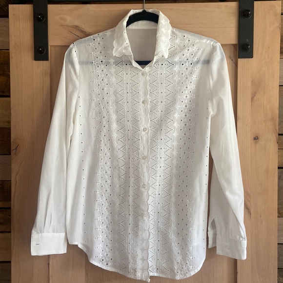 Vintage 60s/70s White Blouse with Eyelet Lace Details - Picture 1 of 5
